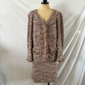 Vintage St. John tweed blazer jacket skirt set women’s size 10 rhinestone